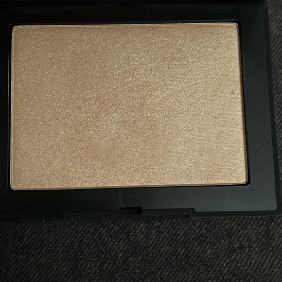 Nars highlighter - Picture 3 of 3